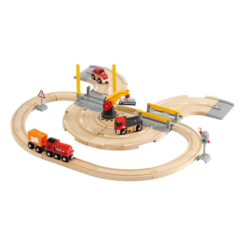 brio-63320800-bahn-33208-stra-en-und-schienen-kran-set image 1