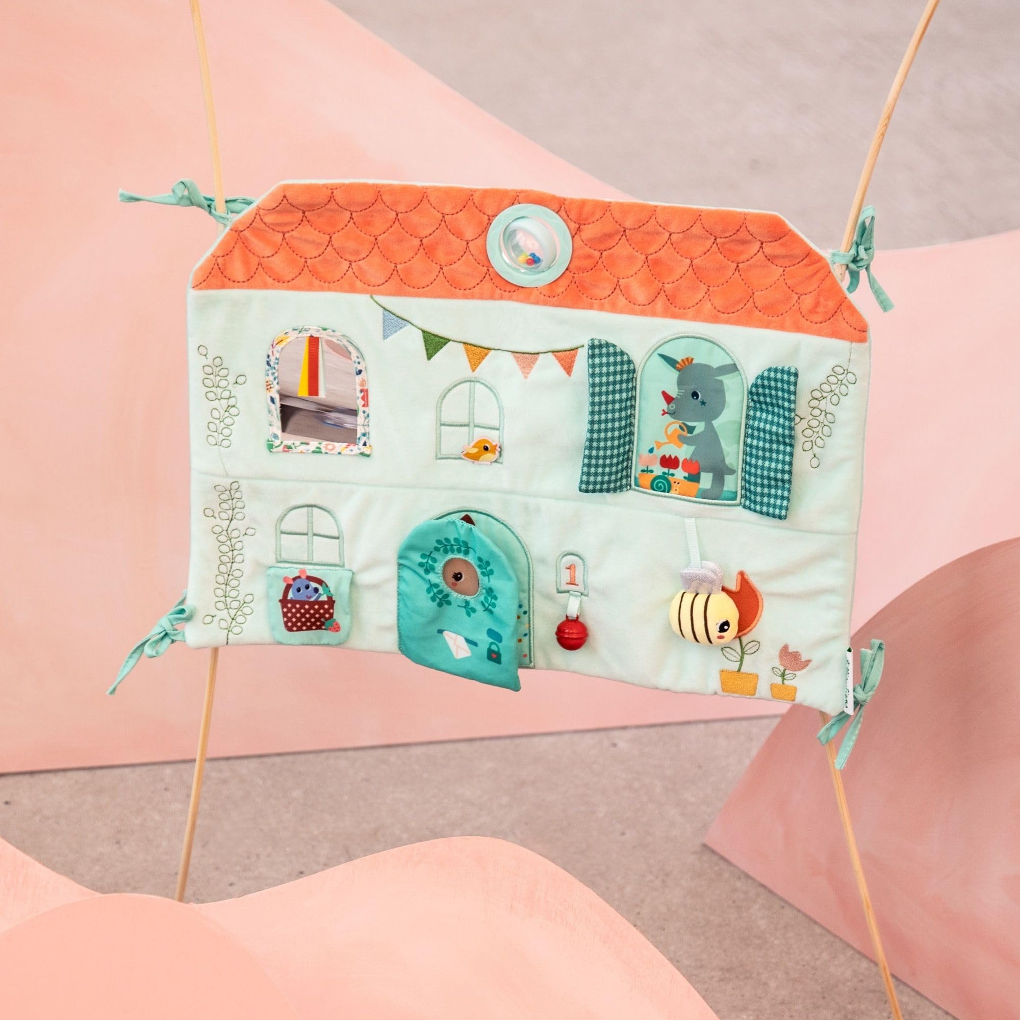 lilliputiens-stoff-entdeckungstafel-haus-stella-joe-aktivit-tspanel-f-rs-laufgit image 7