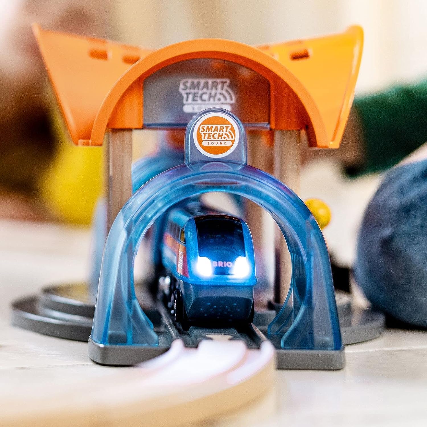 brio-world-33973-smart-tech-sound-bahnhof-mit-action-tunnel image 4
