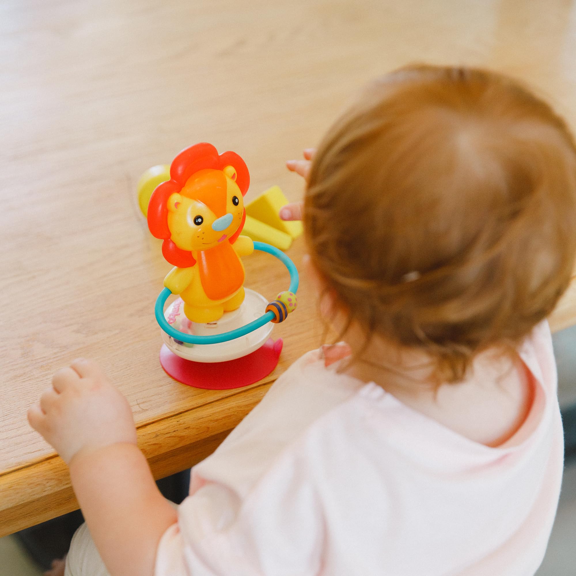 bumbo-luca-lion-erstes-spielzeug-pl-schtier-ab-3-monaten image 4