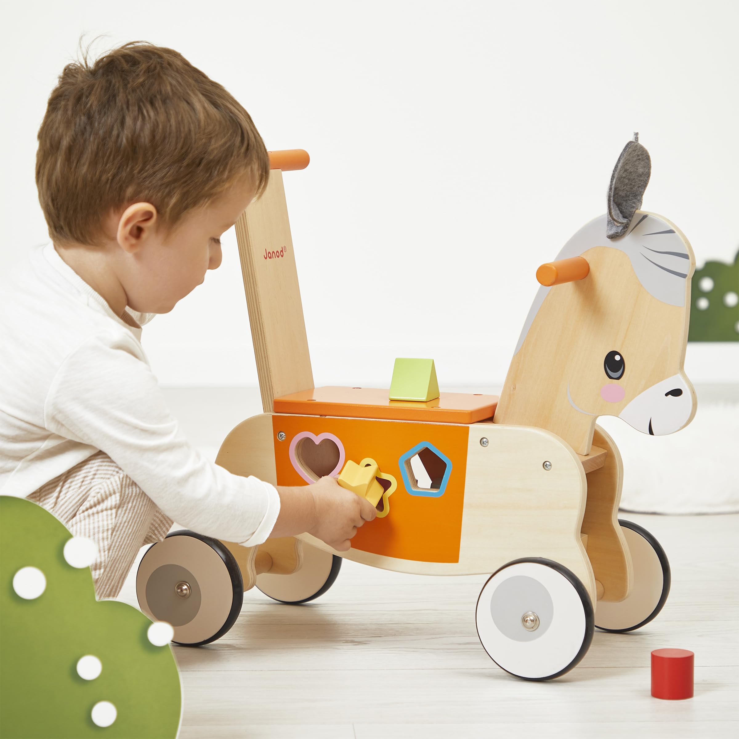 janod-j03325-holzlauflernwagen-esel-mit-setzkasten image 5