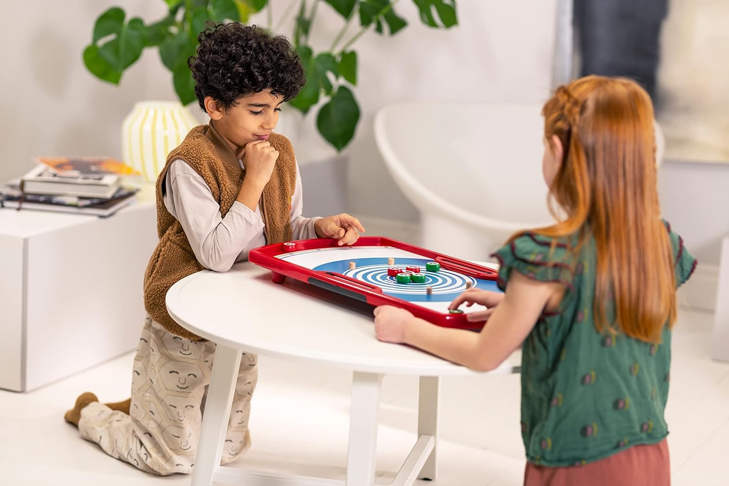brio-34090-shuffleshot-geschicklichkeitsspiel-f-r-1-4-spieler-ab-6-jahren image 3