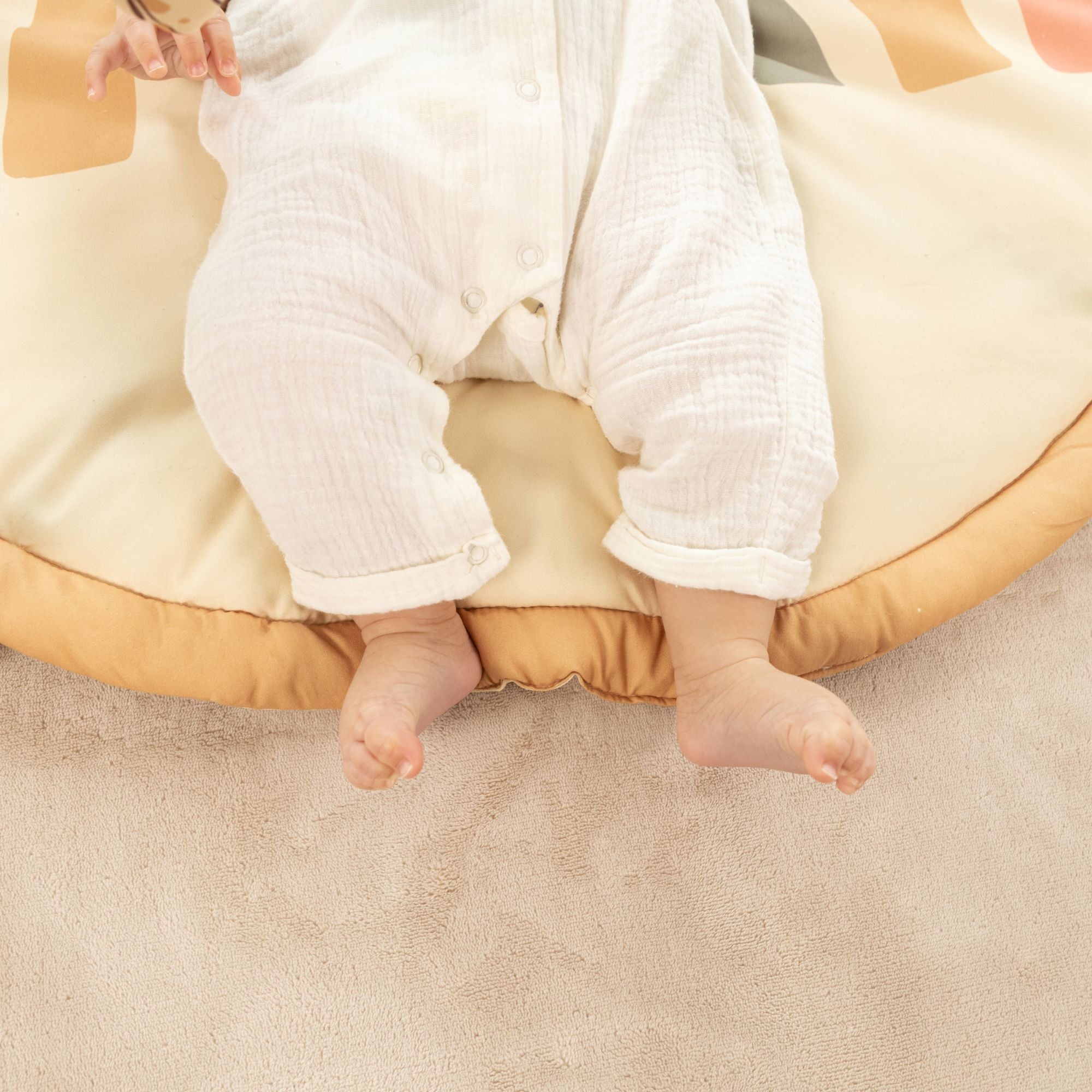 hakuna-matte-spielbogen-jungle-rainbow-mit-krabbeldecke image 8