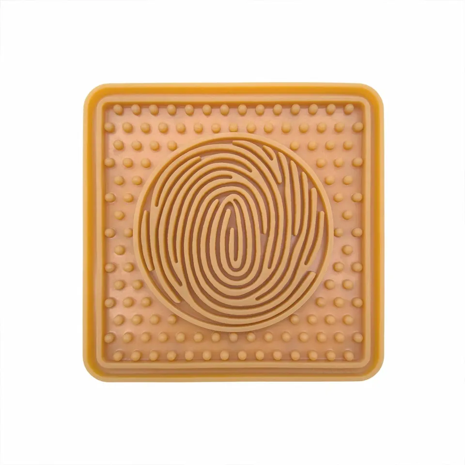 hevea-licking-mat-schleckmatte-aus-naturkautschuk image 1