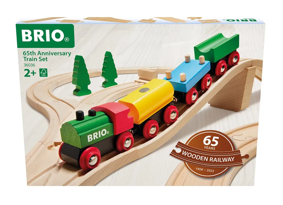brio-world-65-jahre-jubil-ums-zugset-holzeisenbahn-32-teilig image 1