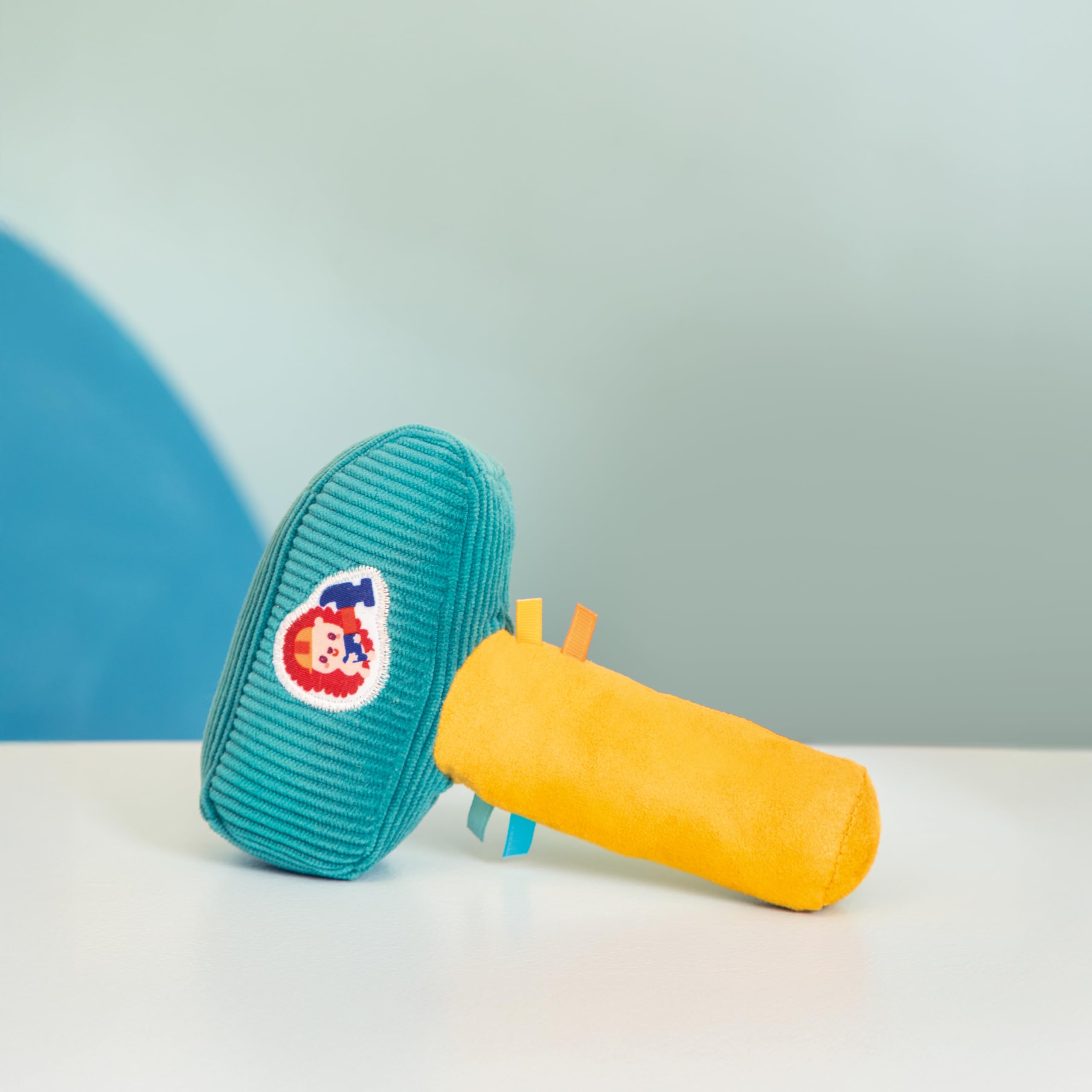 lilliputiens-l-on-baby-rassel-hammer-ab-3-monaten image 2