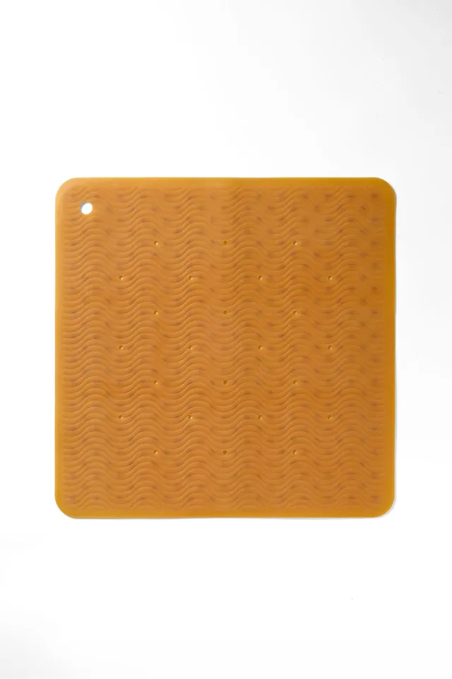 hevea-wave-badematte-quadratisch-naturkautschuk image 1