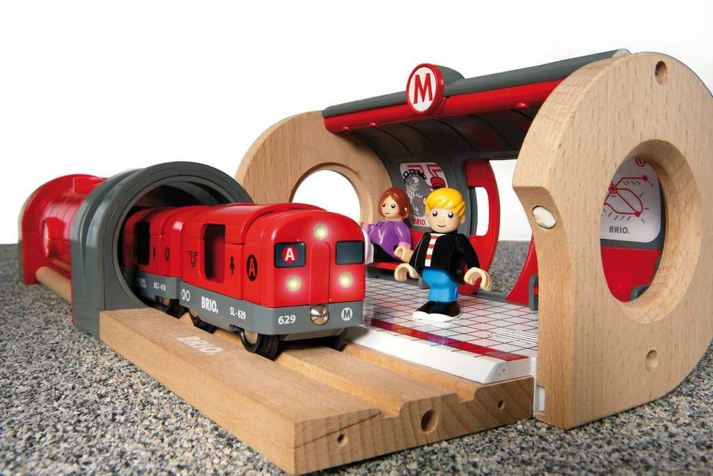 brio-world-metro-bahn-set-mit-sound-und-licht image 2