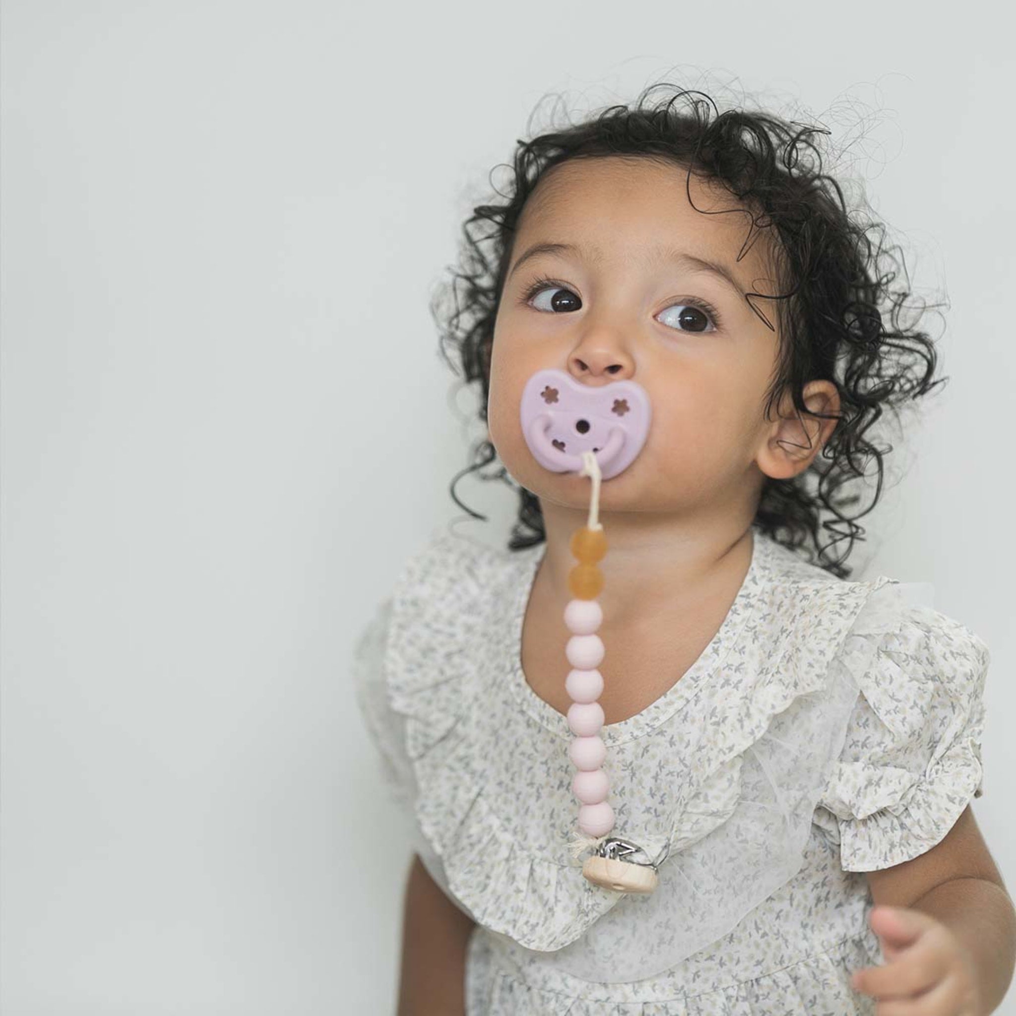 hevea-pacifier-holder-schnullerkette-naturkautschuk image 7
