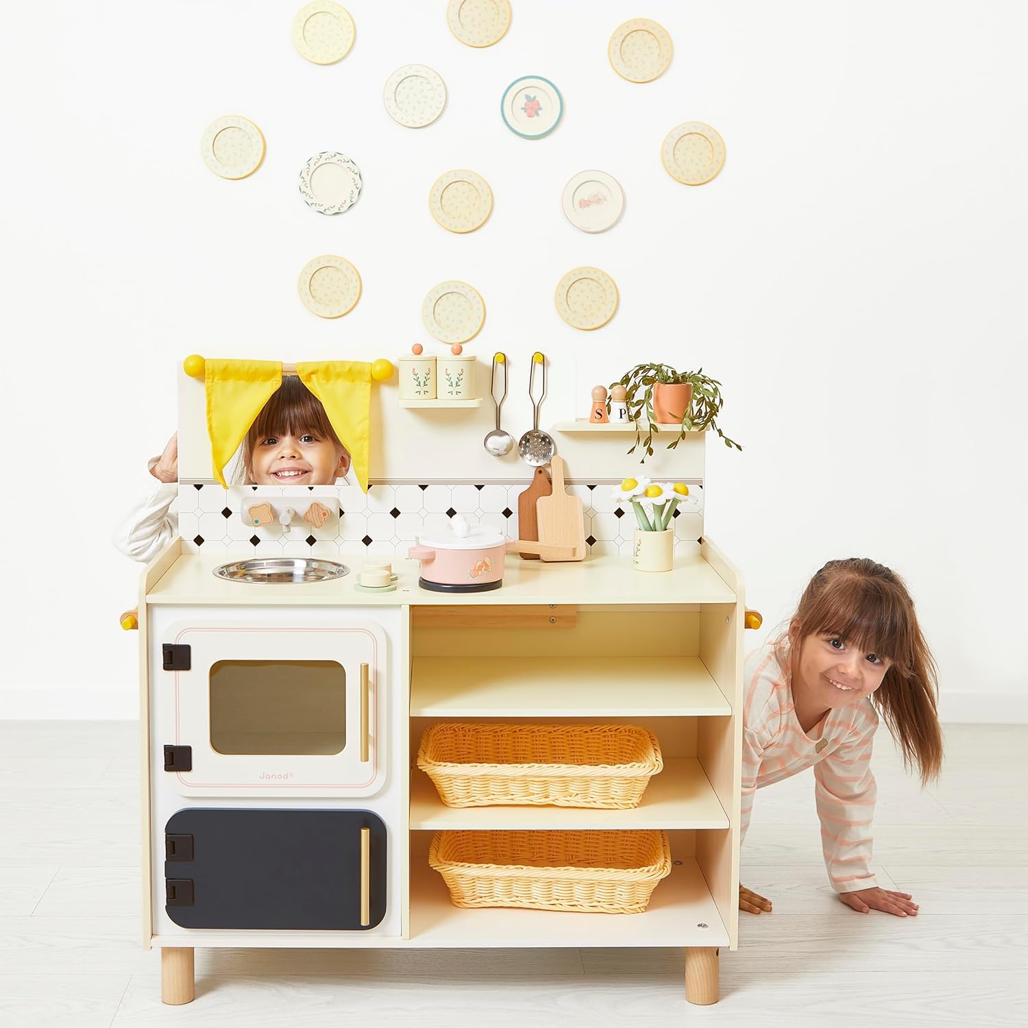 janod-j06642-gro-e-kinderk-che-holz-mit-2-fen-und-16-zubeh-r-ab-2-jahre image 2