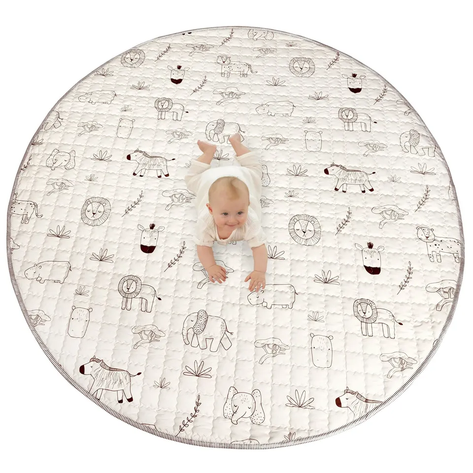 hakuna-matte-gesteppte-krabbeldecke-rund-150-cm-safari-animals image 1