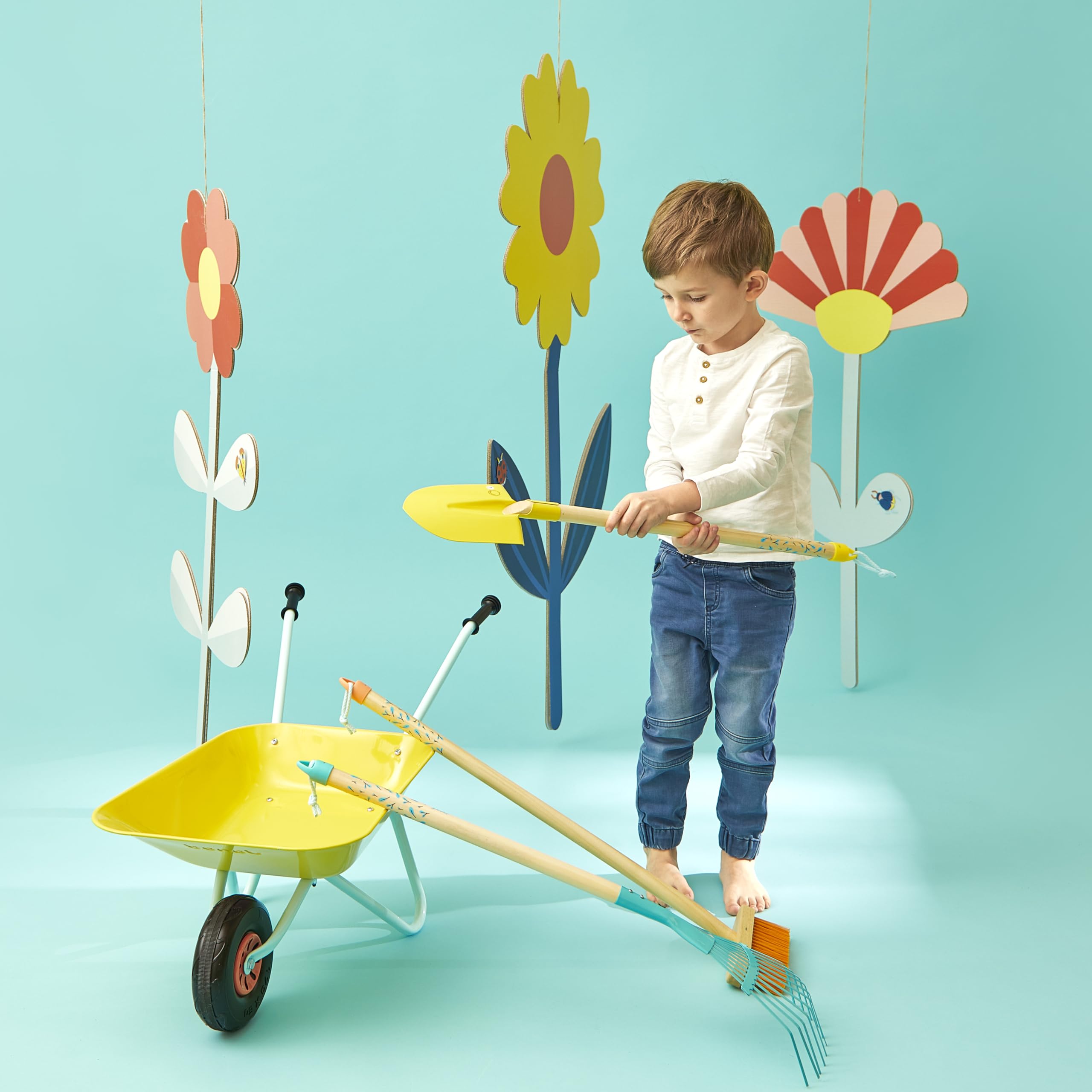 janod-gro-e-gartenschaufel-aus-holz-73-cm-happy-garden image 2