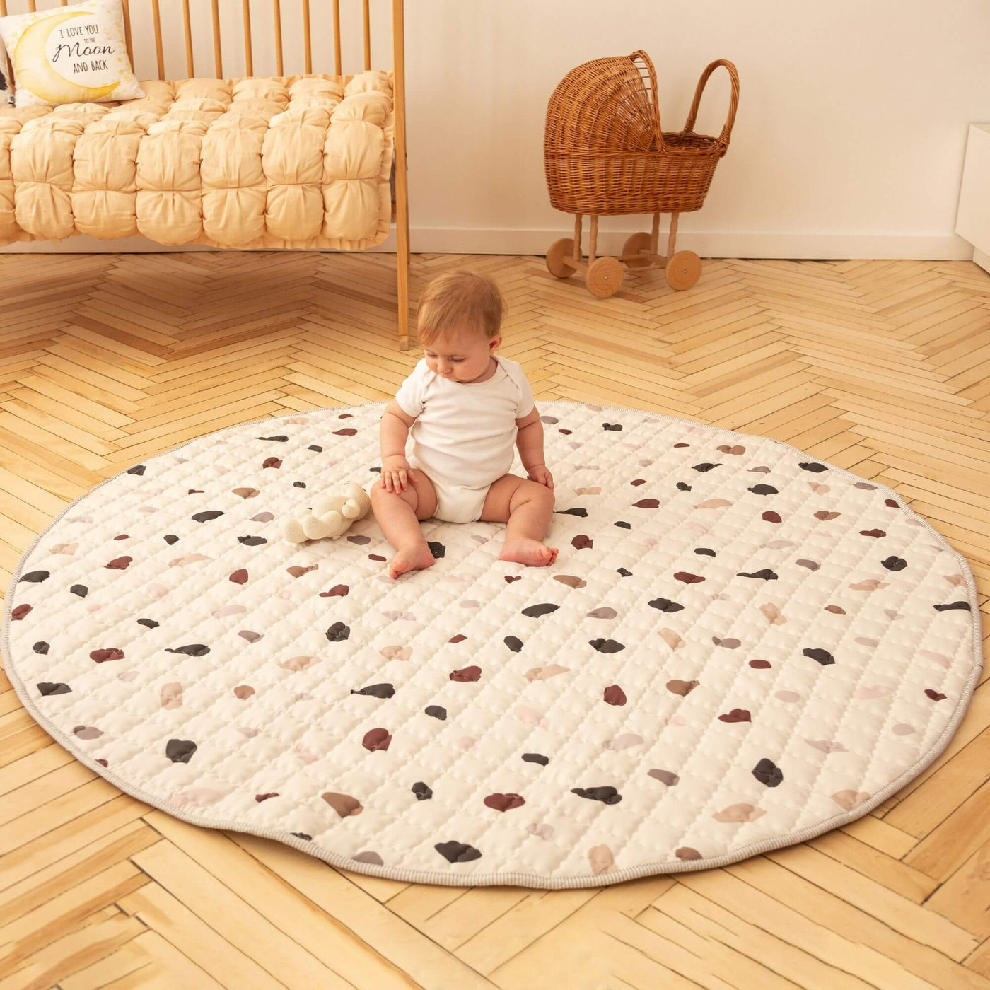hakuna-matte-xxl-gesteppte-krabbeldecke-terrazzo-rund-150-cm image 8