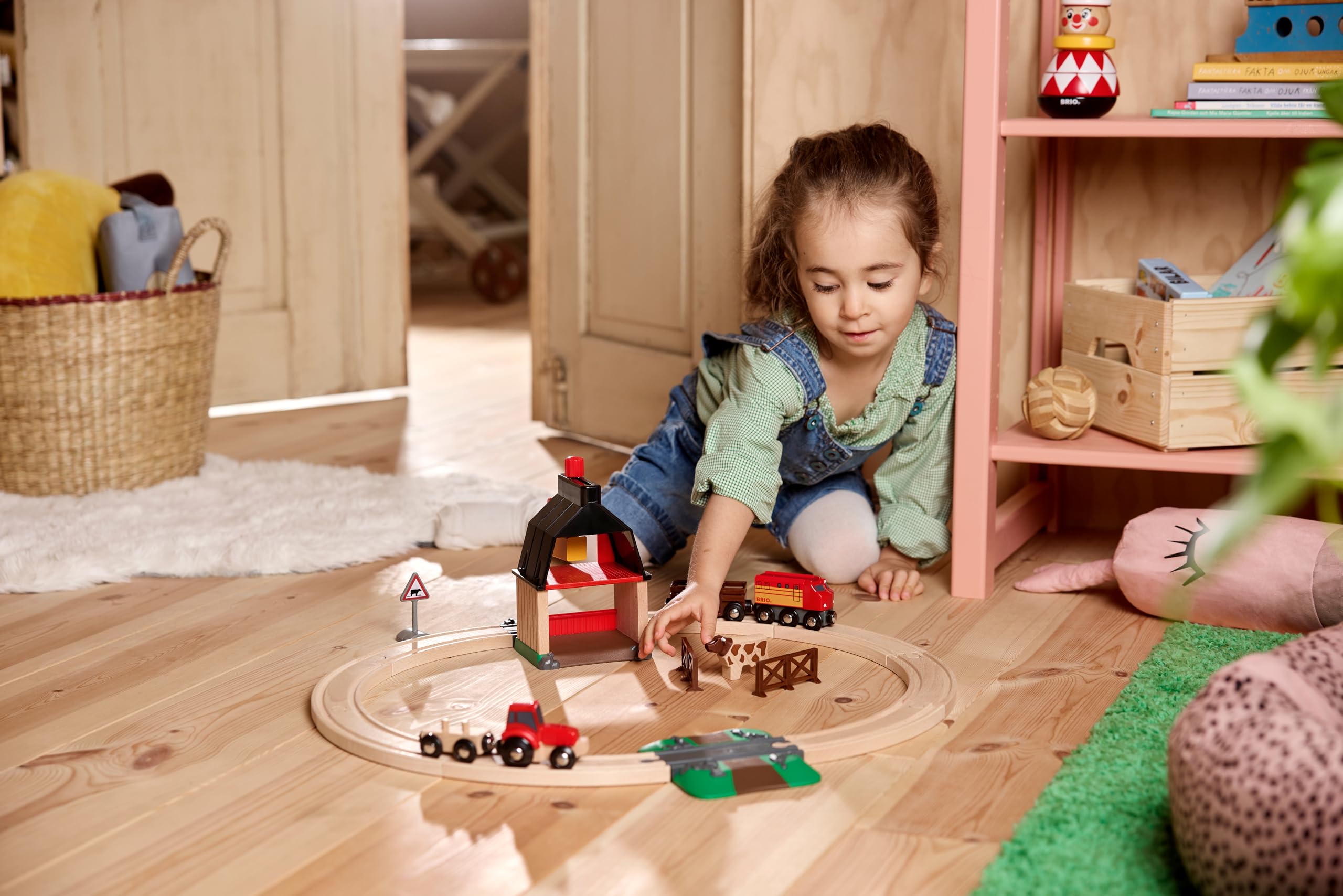 brio-world-bahn-bauernhof-set-holzeisenbahn-starterset-55-x-52-cm-mit-tieren-und image 4