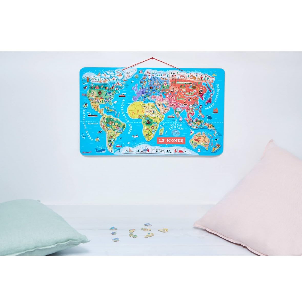 janod-magnetische-weltkarte-j05504-92-teiliges-holz-magnetpuzzle image 2