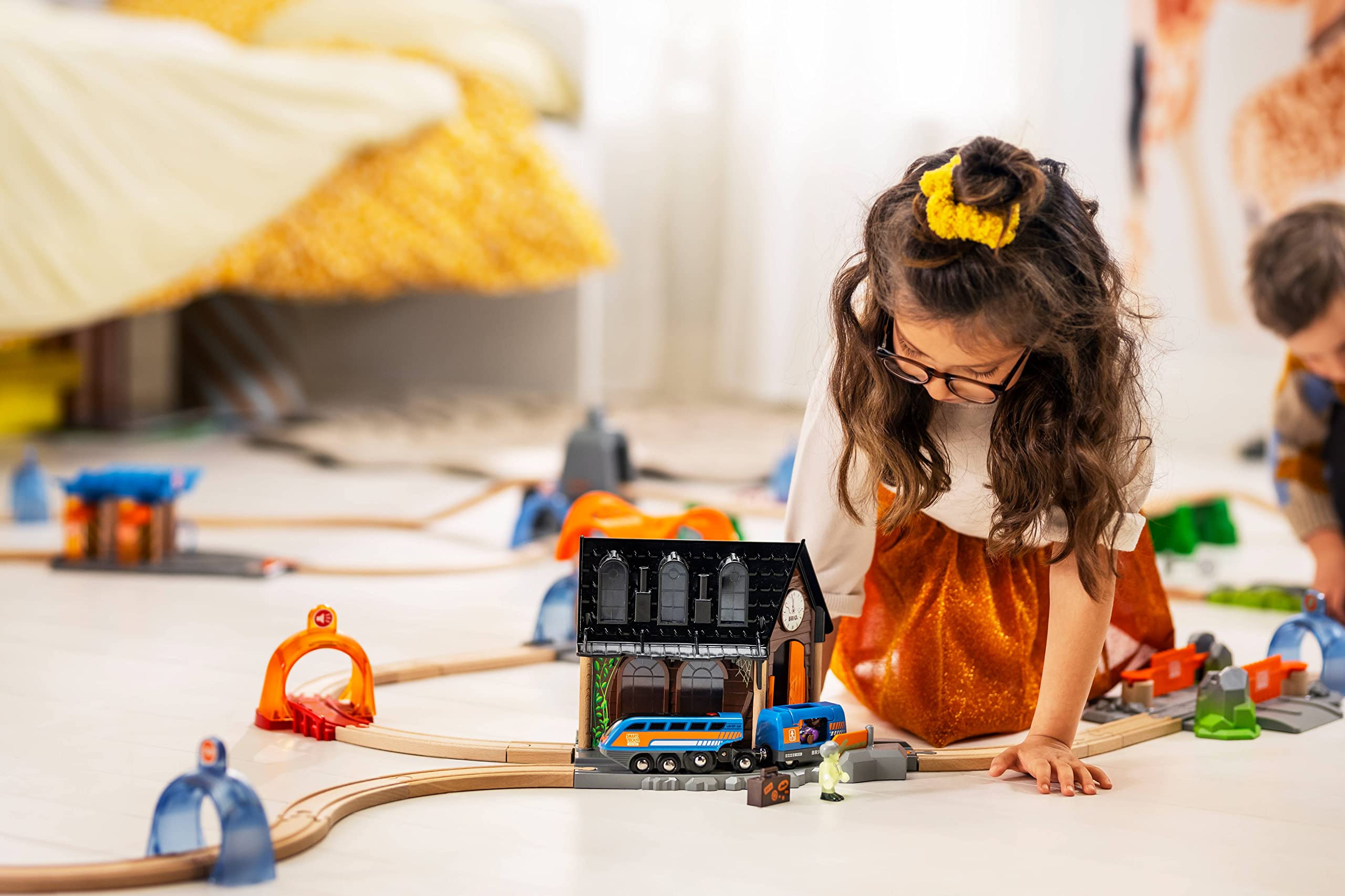 brio-world-36007-smart-tech-sound-geisterbahnhof image 2