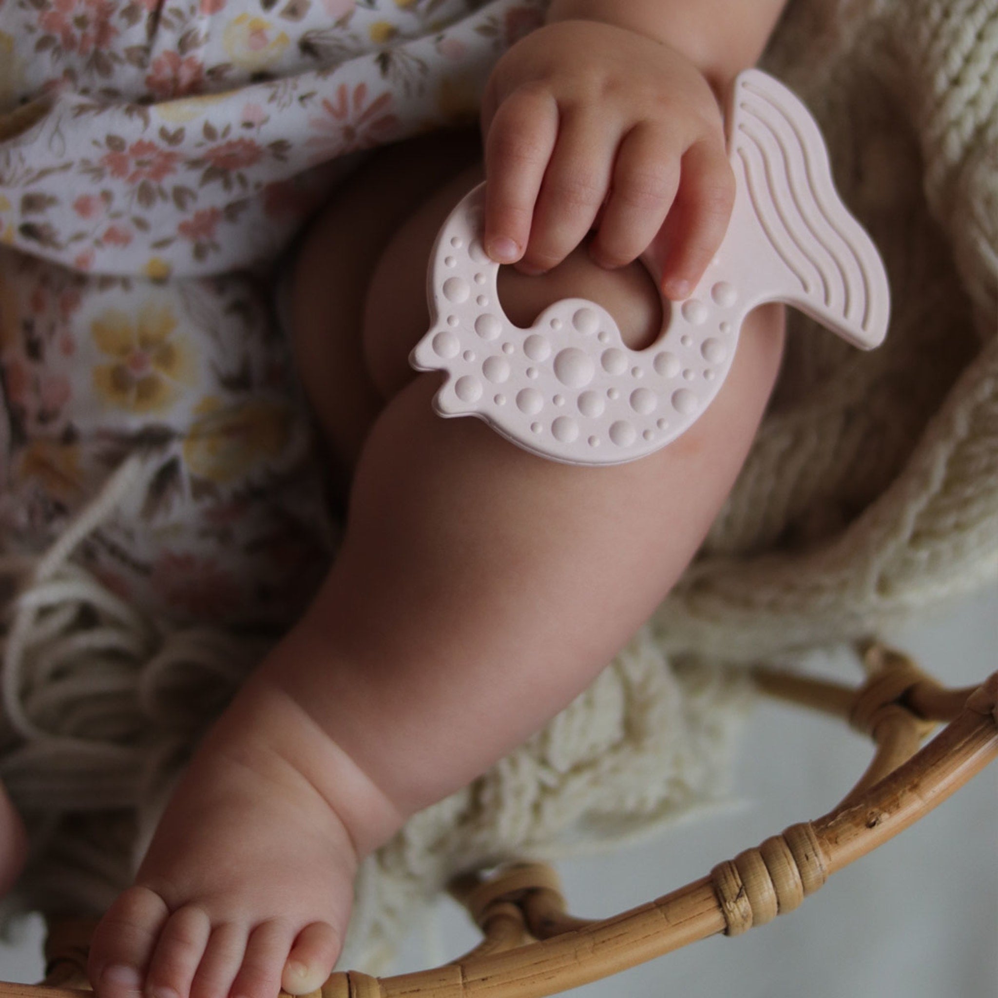 hevea-bei-ring-set-fisch-teether-kawan-bei-ring image 8