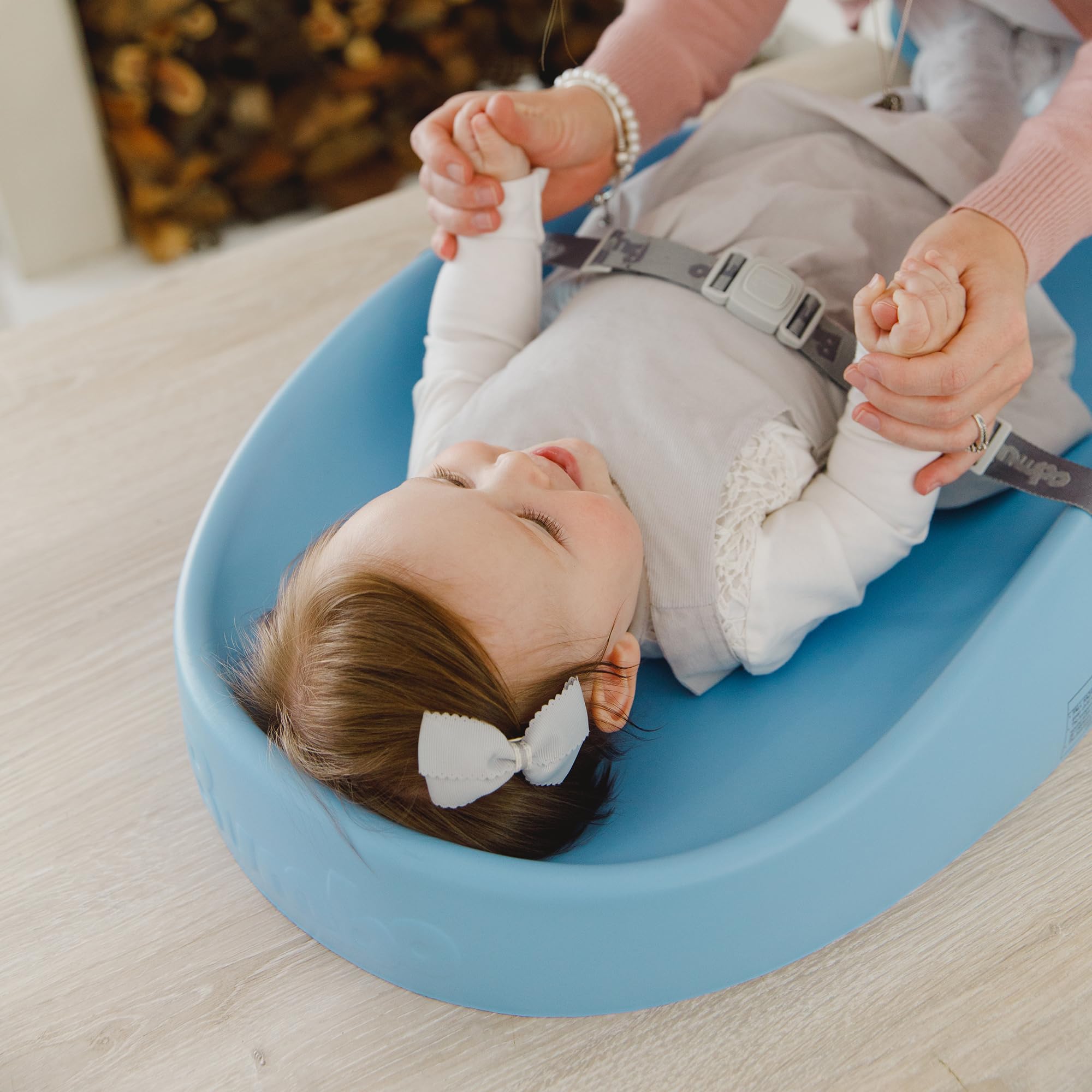 bumbo-baby-wickelunterlage-mit-sicherheitsgurt-anti-roll-puderblau image 5