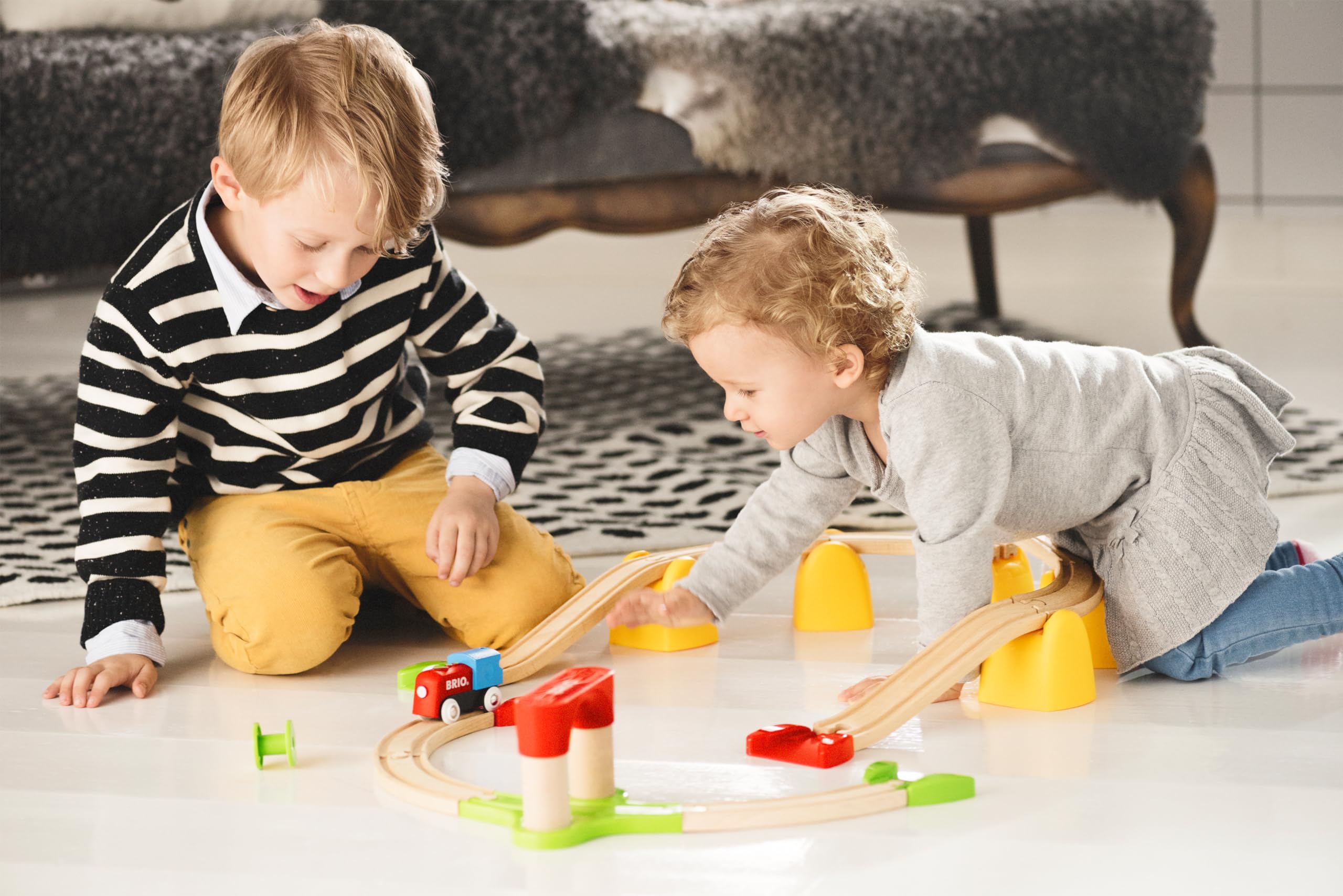 brio-my-first-railway-mein-erstes-bahn-set-mit-batterielok image 3