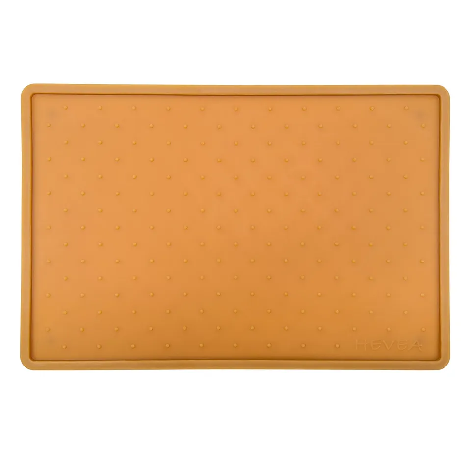 hevea-f-tterungsmatte-aus-naturkautschuk-f-r-hund image 1